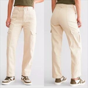 Wall To Wall Cargo Pant  Billabong  Beige Cargo Pants Classic Utility Fit  SZ28